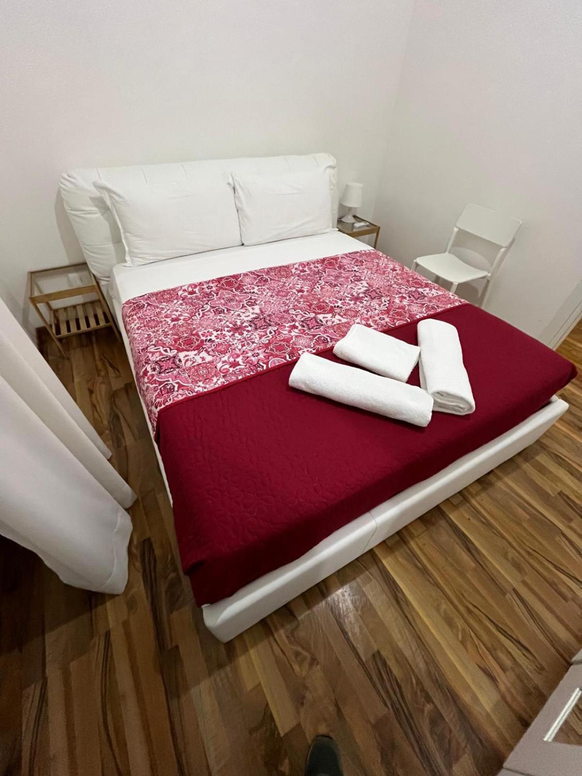 Colosseo Guest House Gil Рим Екстер'єр фото