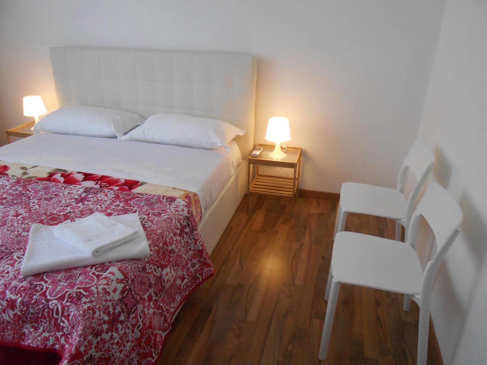 Colosseo Guest House Gil Рим Екстер'єр фото