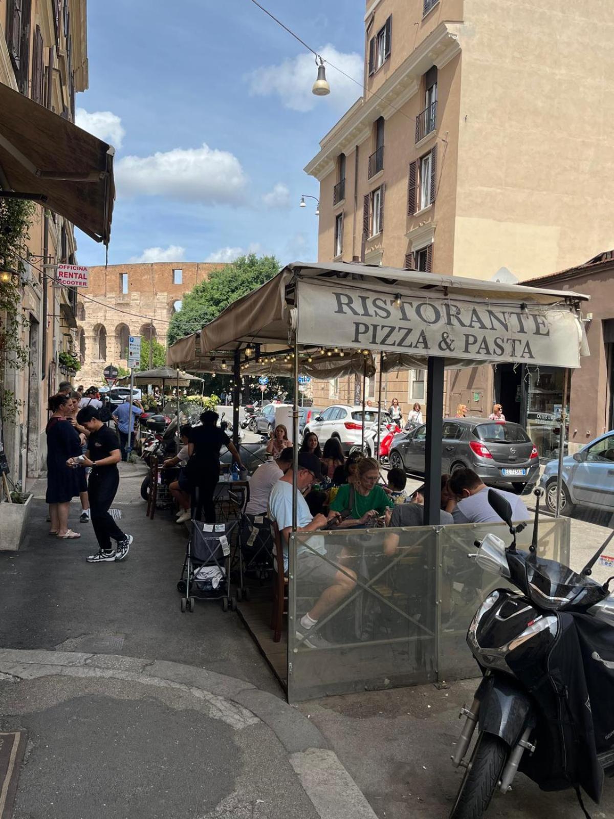 Colosseo Guest House Gil Рим Екстер'єр фото
